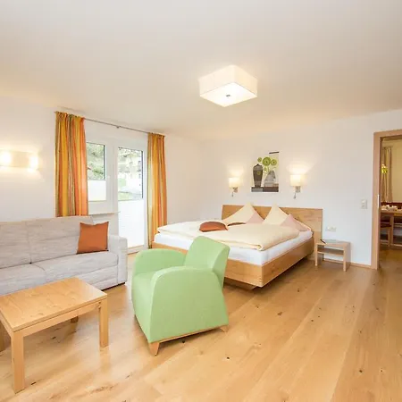 舒瓦戈尔公寓式酒店 *